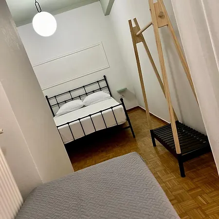 No40 Downtown Kavala